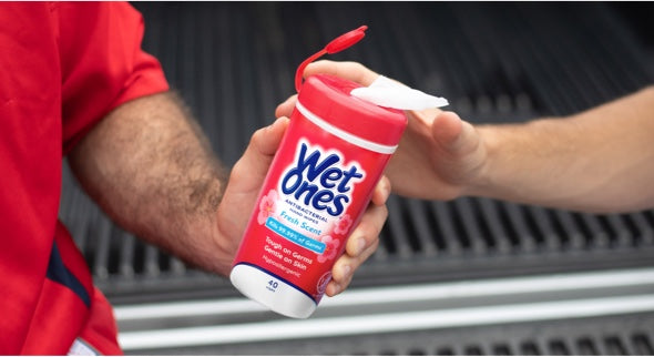 Wet Ones Sensitive Skin Extra Gentle Hand Wipes, 40 ct - Fry's